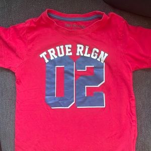 Red graphic kids tee